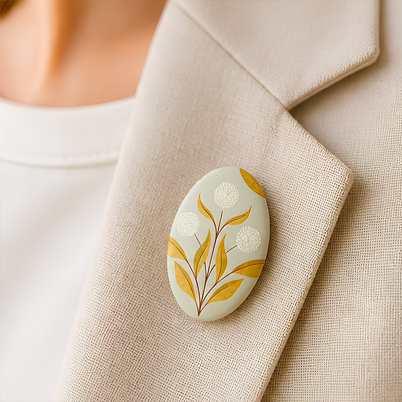 Broche ovale