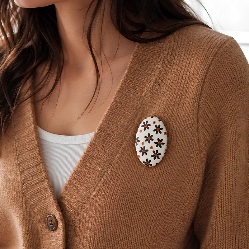 Broche ovale